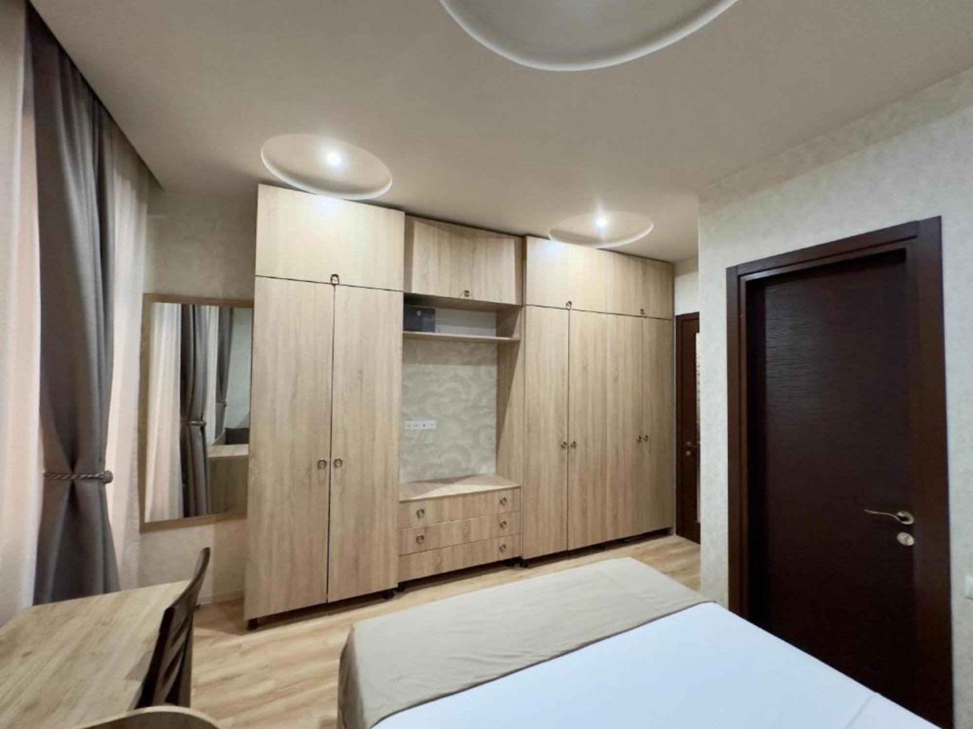 Grand Home Batumi Rom bilde