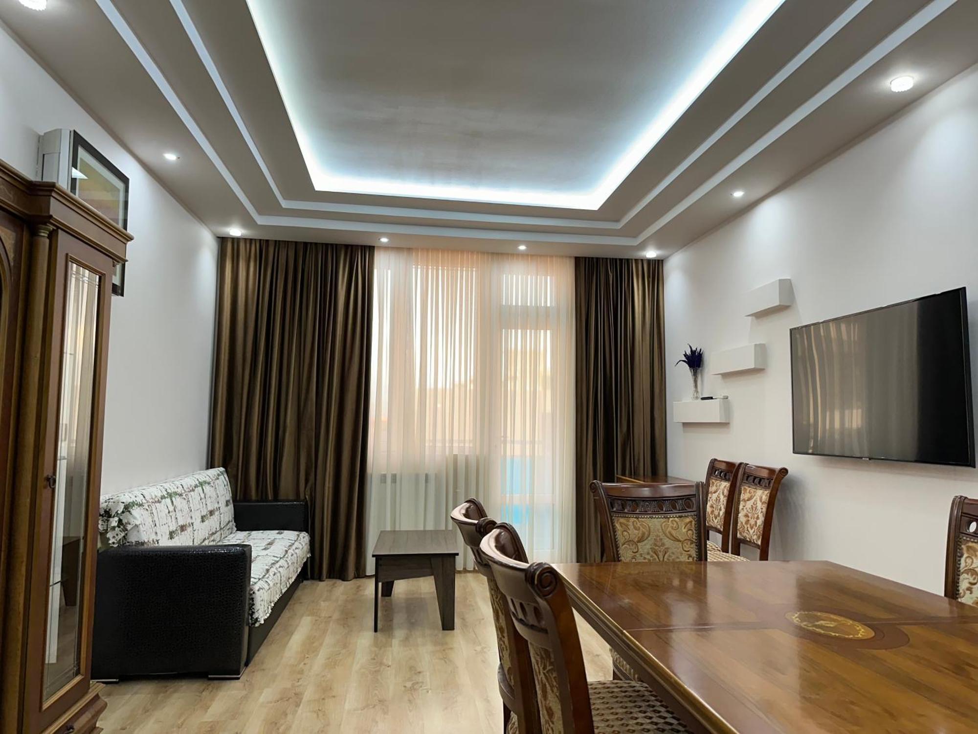 Grand Home Batumi Rom bilde