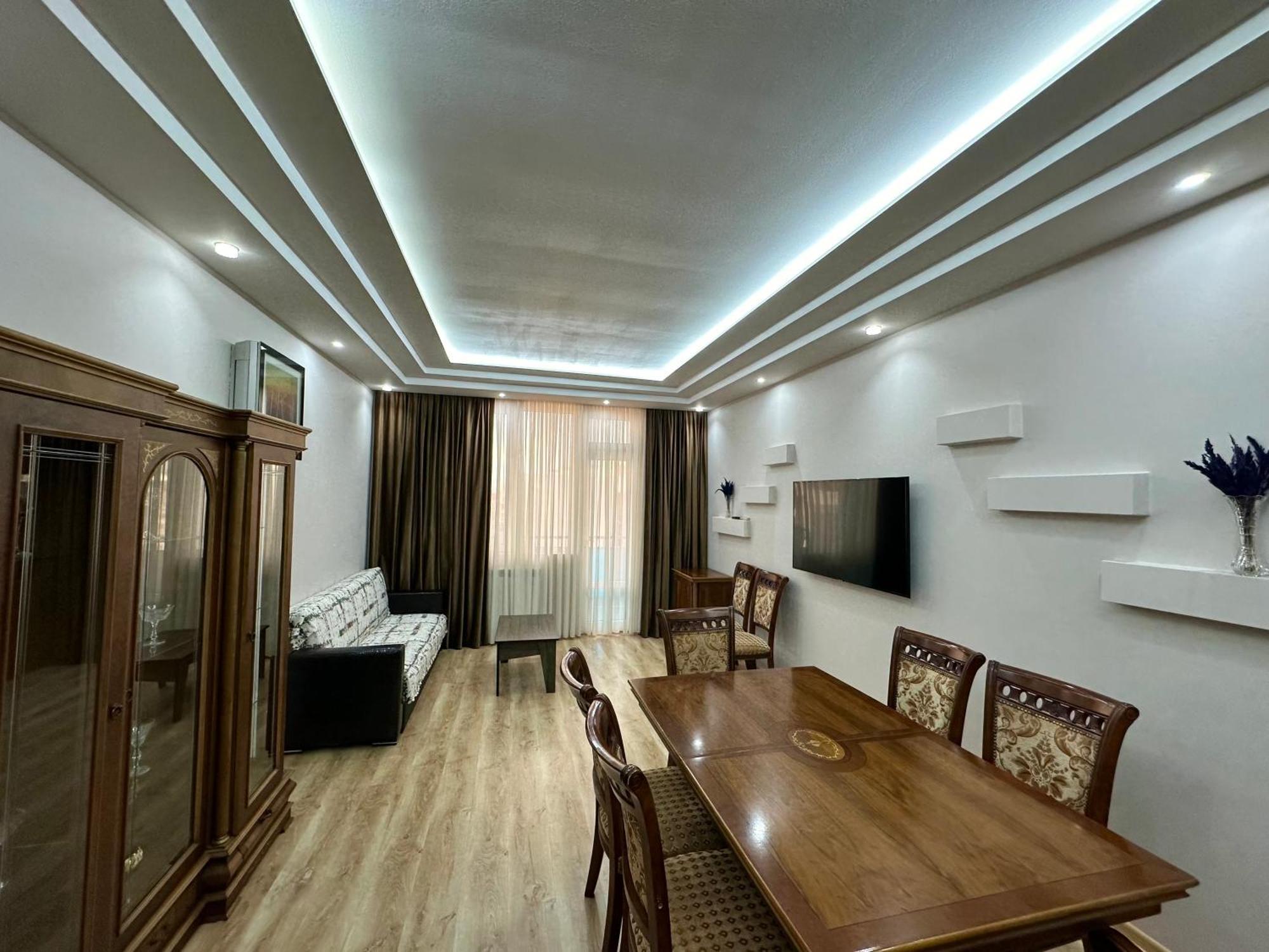 Grand Home Batumi Rom bilde